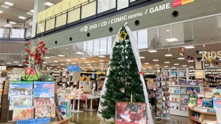 明文堂書店高岡射水店：地域に根差した本と文具の専門店