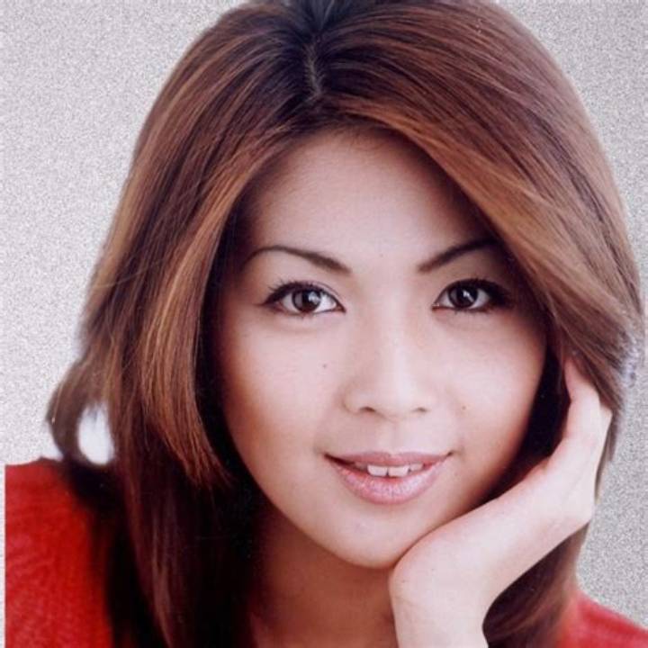 飯島直子と90年代メディア熱狂の全貌｜ハプニング報道の裏側と「癒やし系女王」の真実