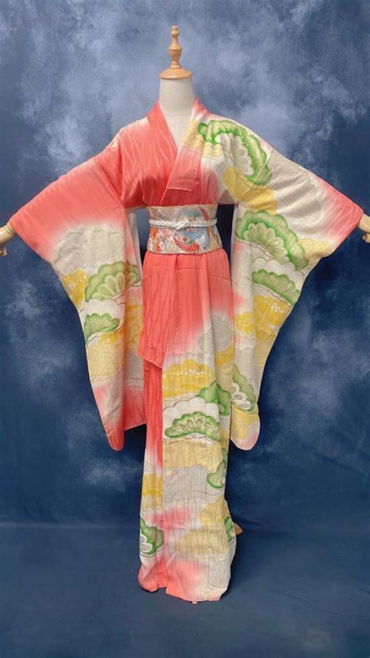 サーモンピンクの着物に合う帯選び完全ガイド|プロが教える配色の真実