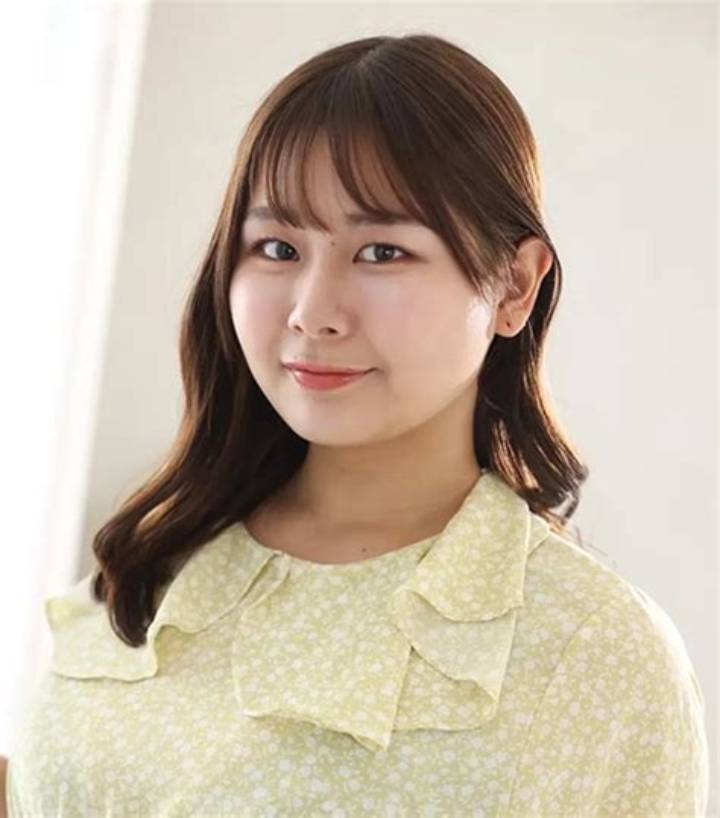 Shida Mizuki: the Rising Star Redefining Japanese Entertainment
