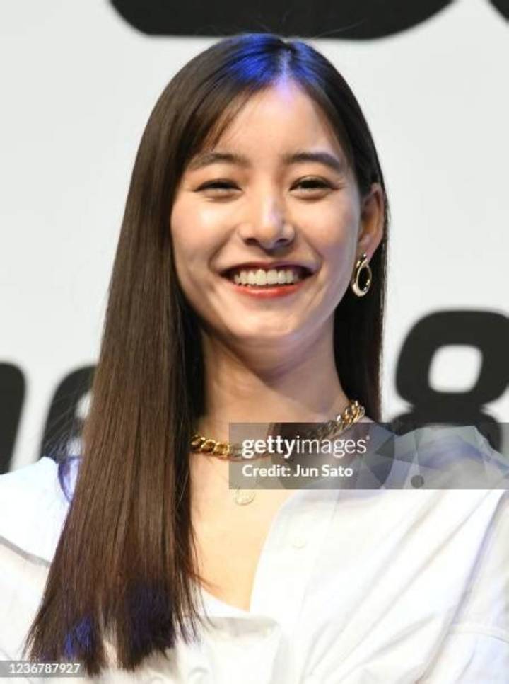 新木優子の検索トレンド「パンチラ」の真相｜拡散する噂の構造とメディアの倫理
